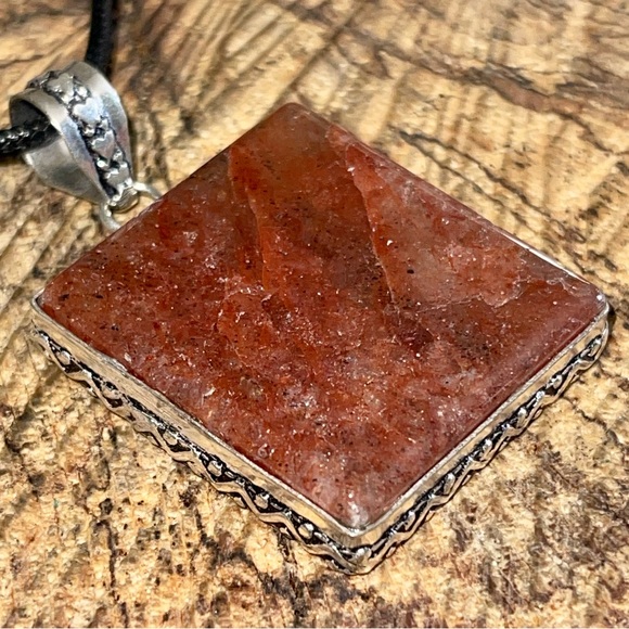 Red Aventurine Quartz Pendant 2” - Picture 9 of 15